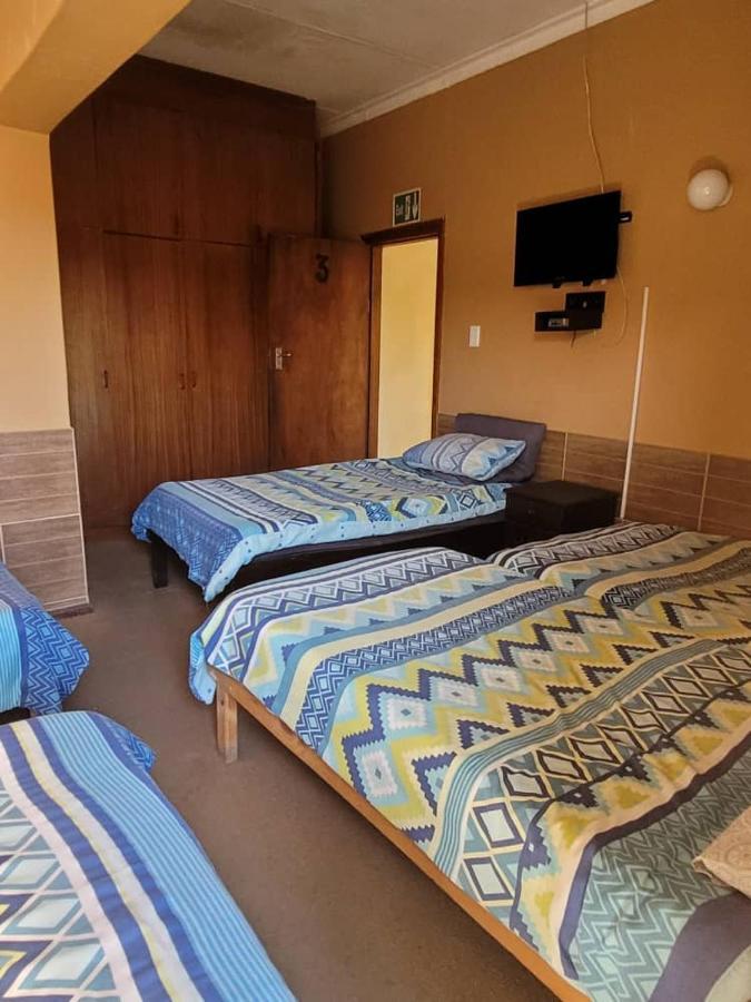 Skippers Backpackers Cc Walvis Bay Eksteriør billede